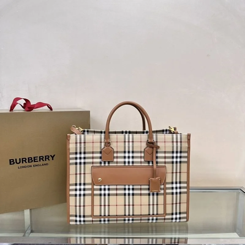 Burberry Shopping Bags Tailored 37911