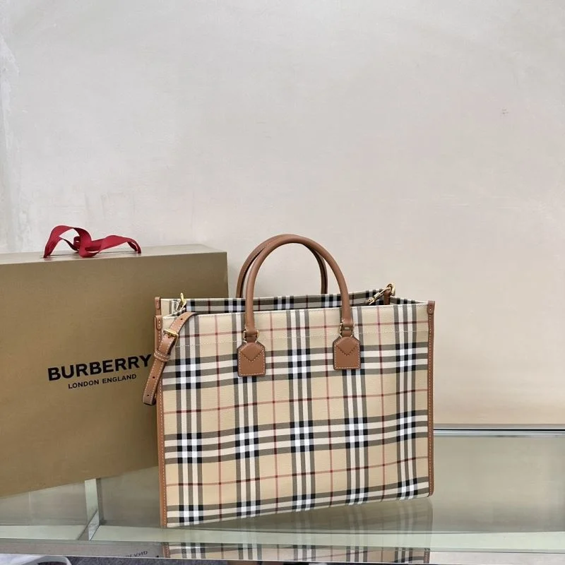 Burberry Shopping Bags Tailored 37911