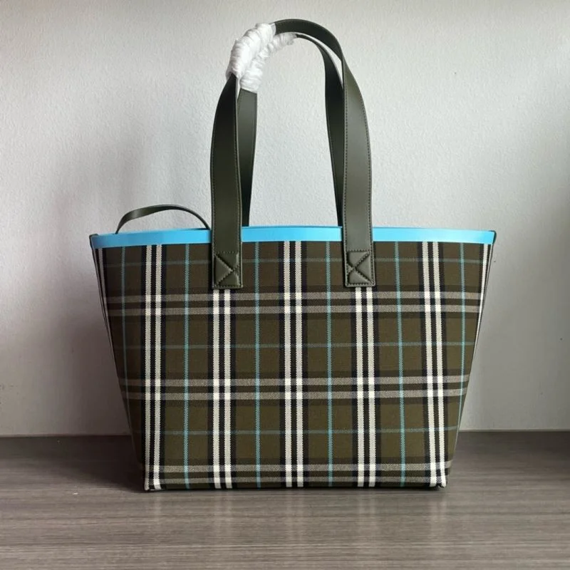 Burberry Shopping Bags Lightweight 37898