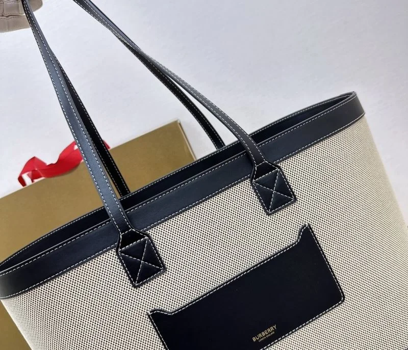 Elegant Burberry Shopping Bags 37894