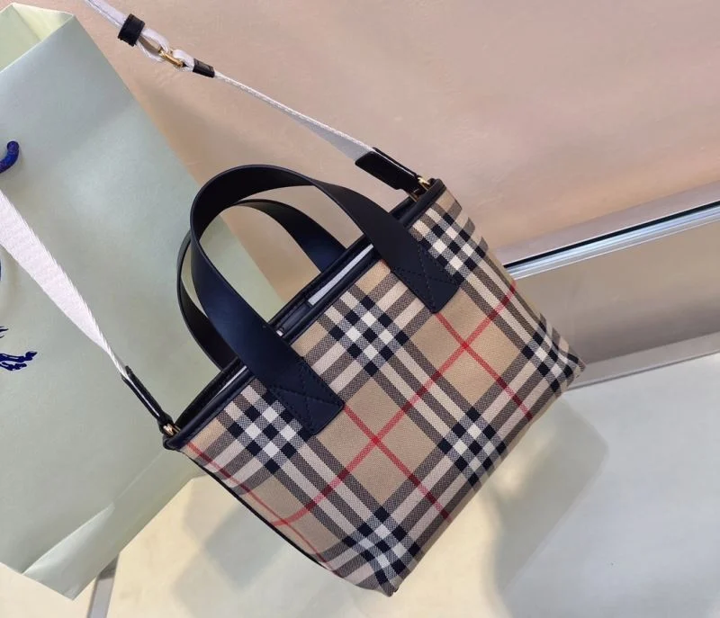 WeatherProof Burberry Shopping Bags 37881