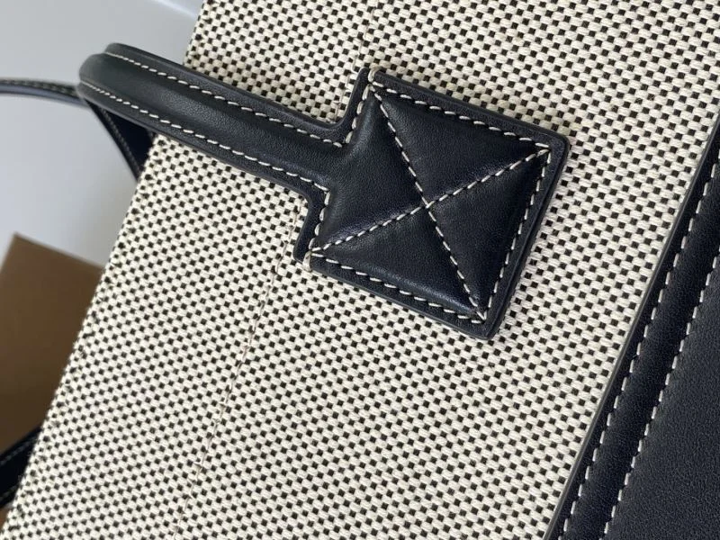 GoAnywhere Burberry Shopping Bags 37883