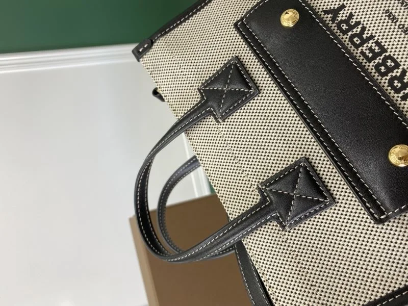 Comfortable Burberry Shopping Bags 37884