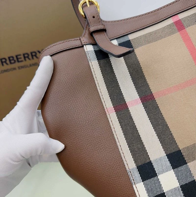 Burberry Shopping Bags Sustainable 37878