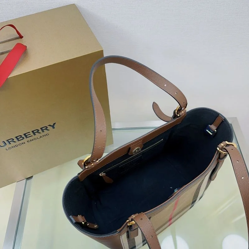 Burberry Shopping Bags Sustainable 37878