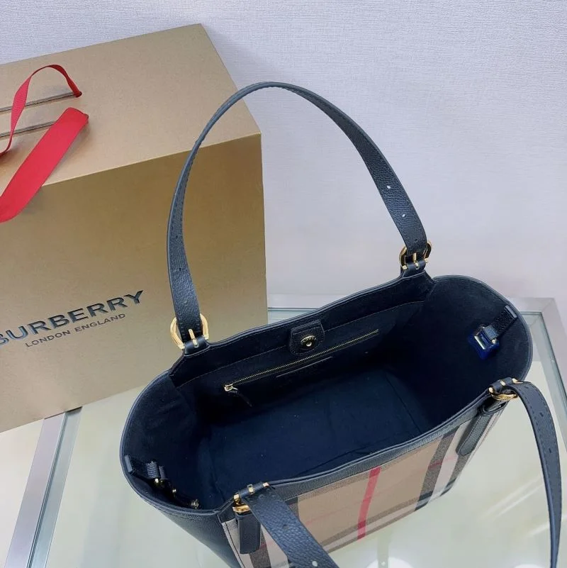 Burberry Shopping Bags TechFriendly 37880
