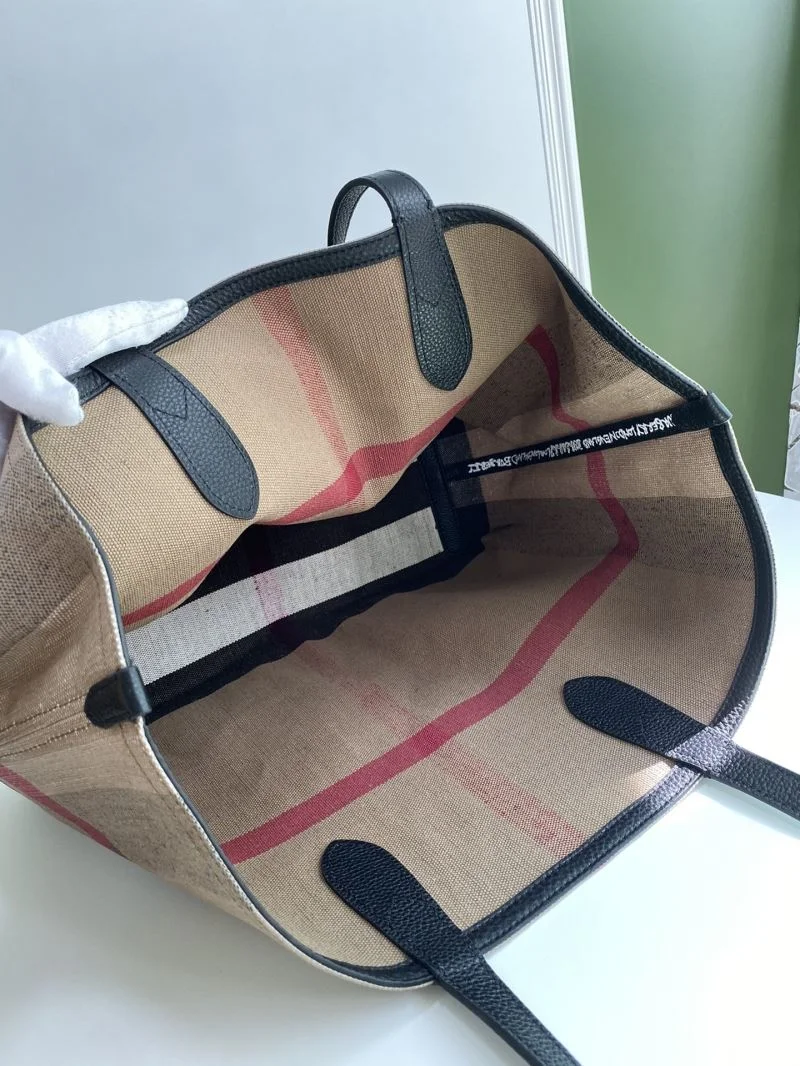 Burberry Shopping Bags UrbanStyle 37879