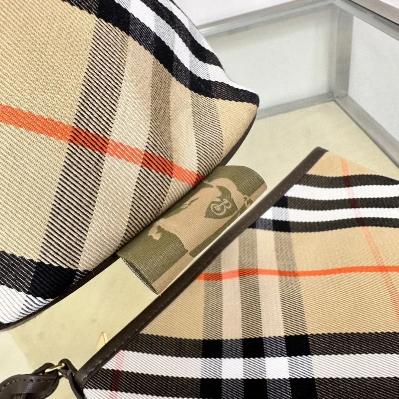 BestValue Burberry Shopping Bags 37874