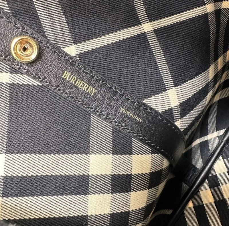 StreetReady Burberry Shopping Bags 37873