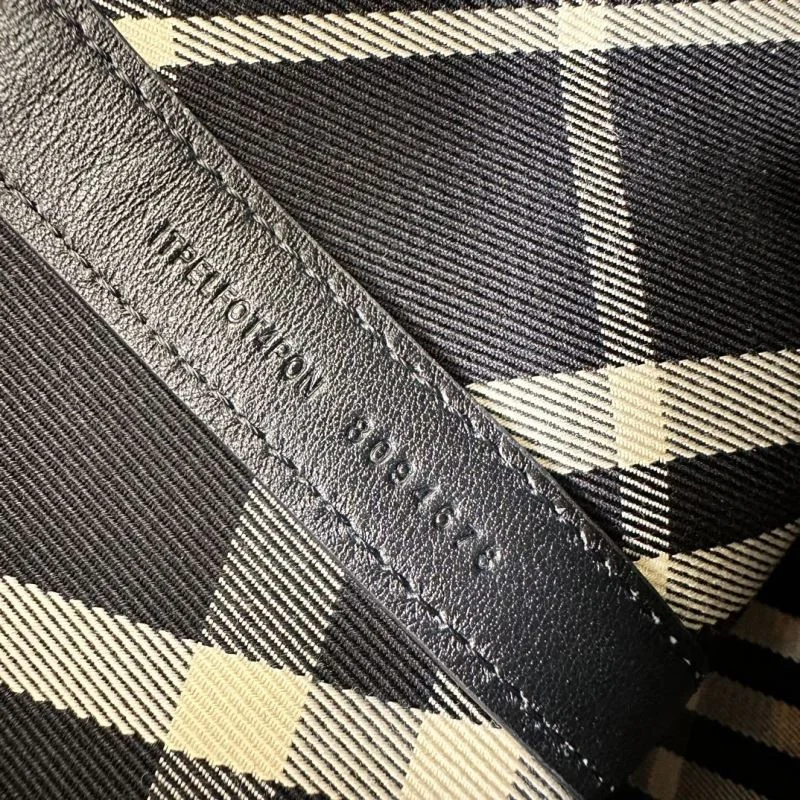 StreetReady Burberry Shopping Bags 37873