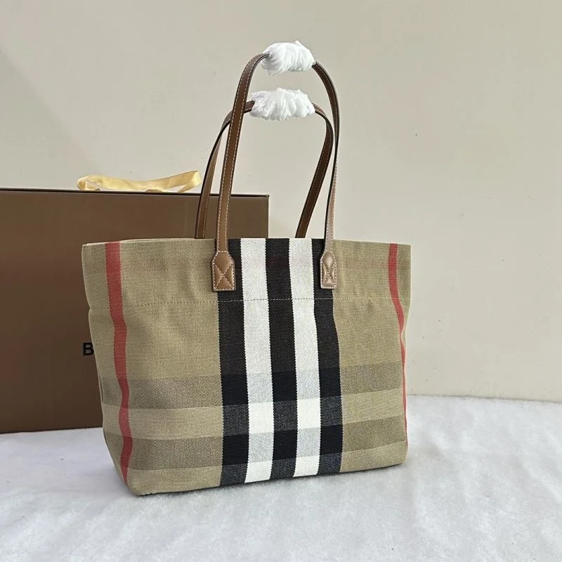 Burberry Shopping Bags Tailored 37855