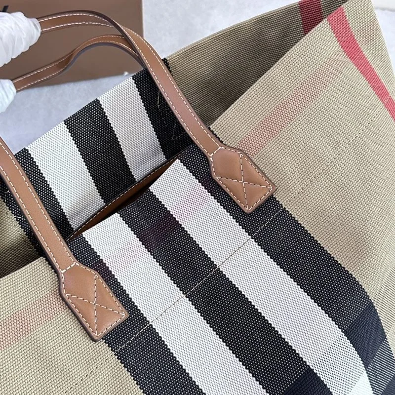 Burberry Shopping Bags Tailored 37855