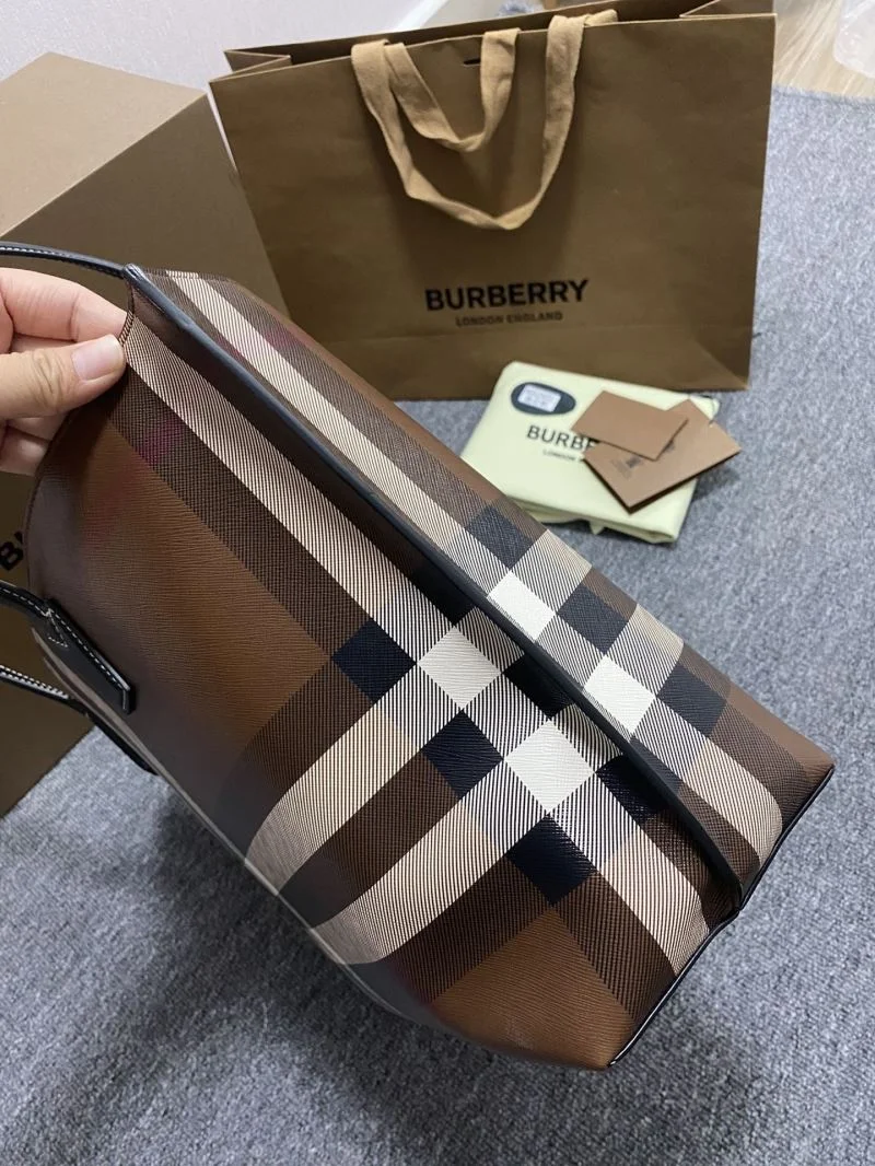 Burberry Shopping Bags Classic 37867