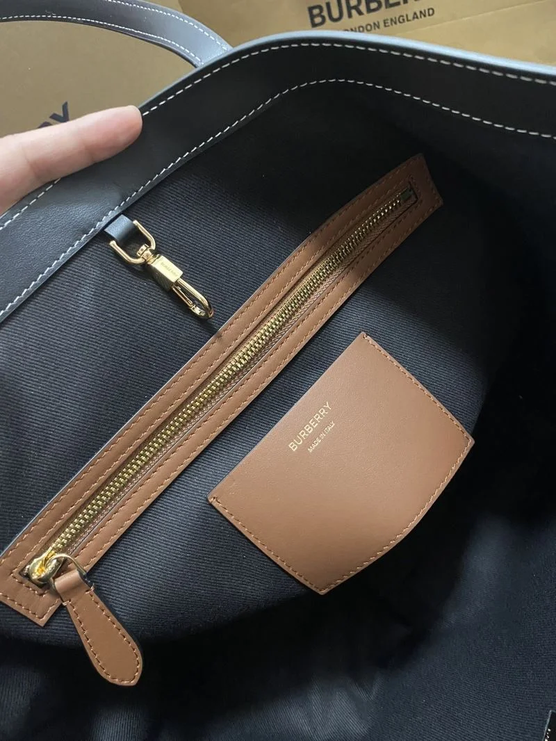 Burberry Shopping Bags Classic 37867