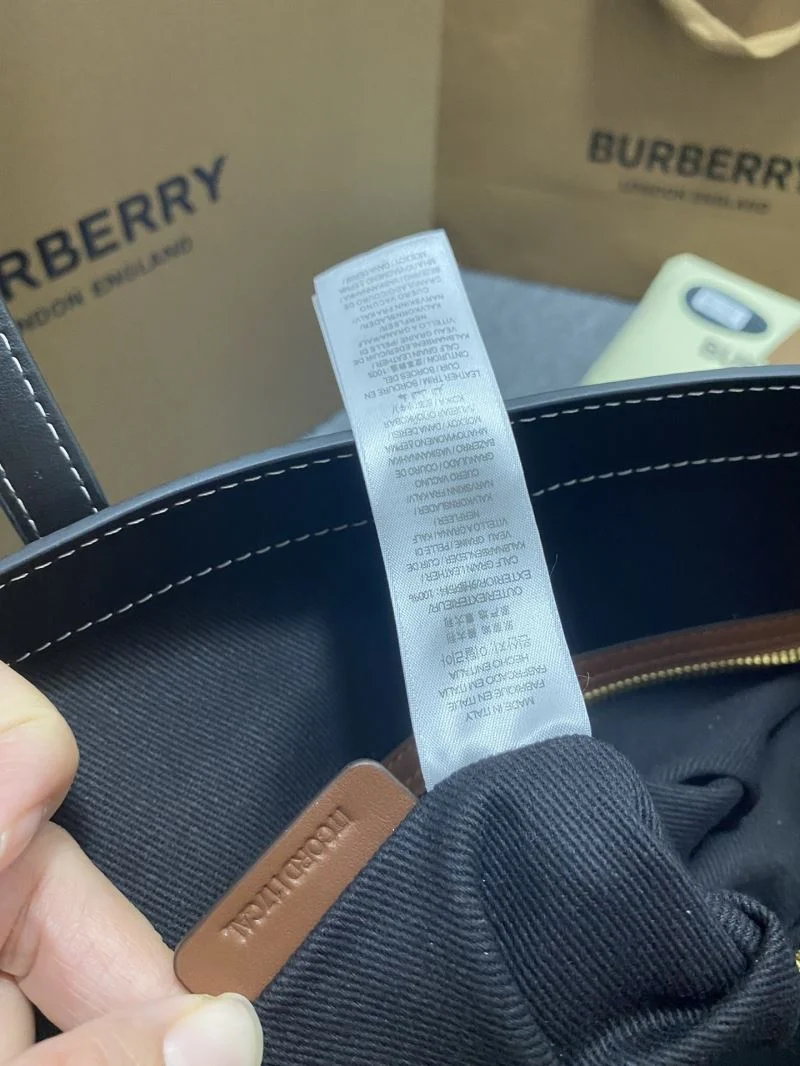 Burberry Shopping Bags Classic 37867