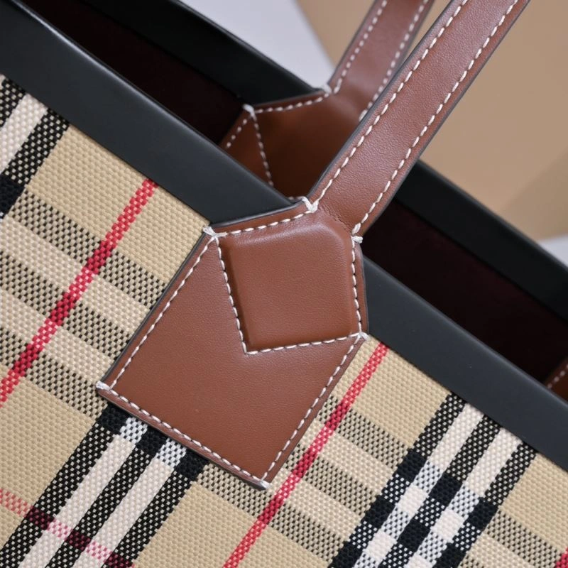 WaterResistant Burberry Shopping Bags 89325