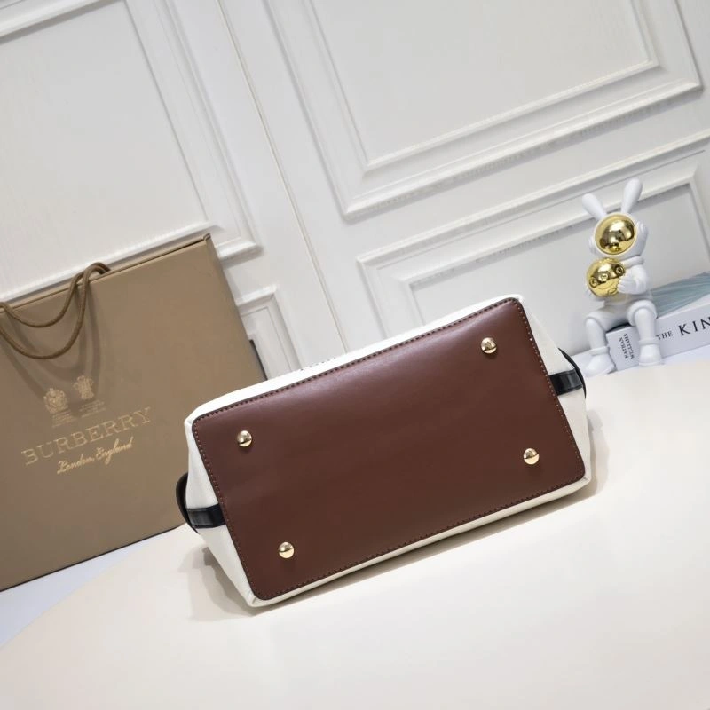 Burberry Shopping Bags Snug 89306