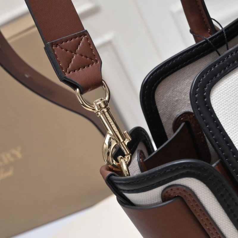 Burberry Shopping Bags Snug 89306