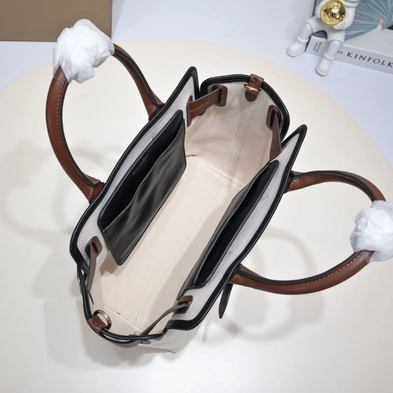 Burberry Shopping Bags Snug 89306
