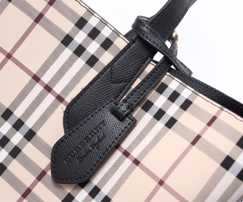 UrbanChic Burberry Shopping Bags 89299