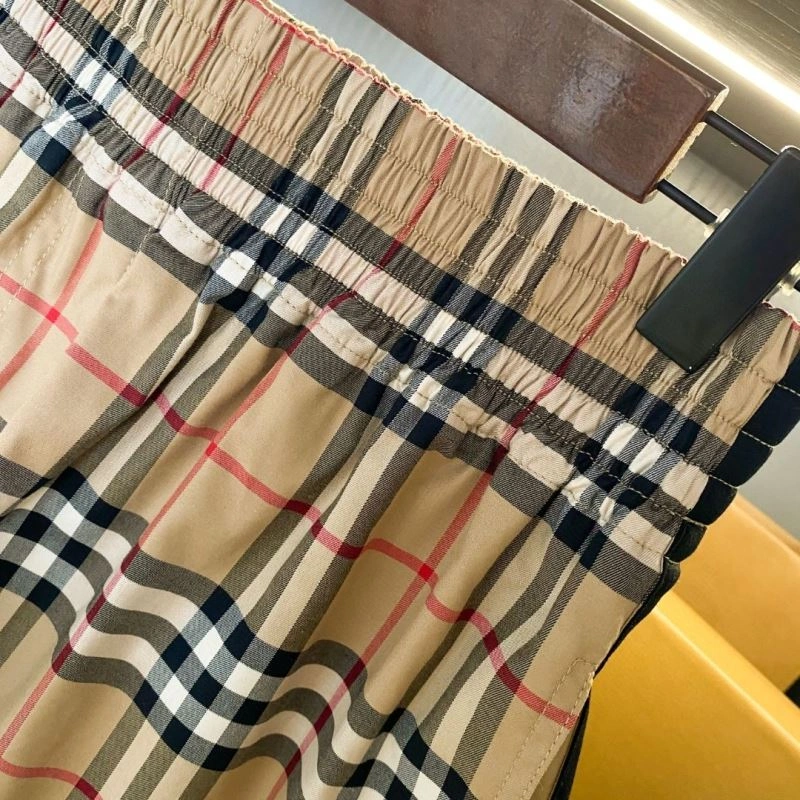 Burberry Short Pants Seasonal 103524