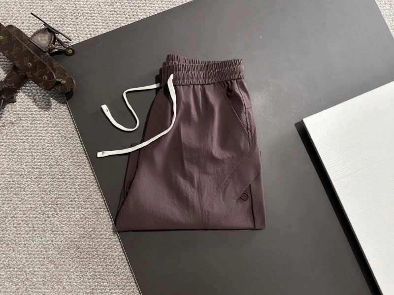 Burberry Short Pants Youthful 103031