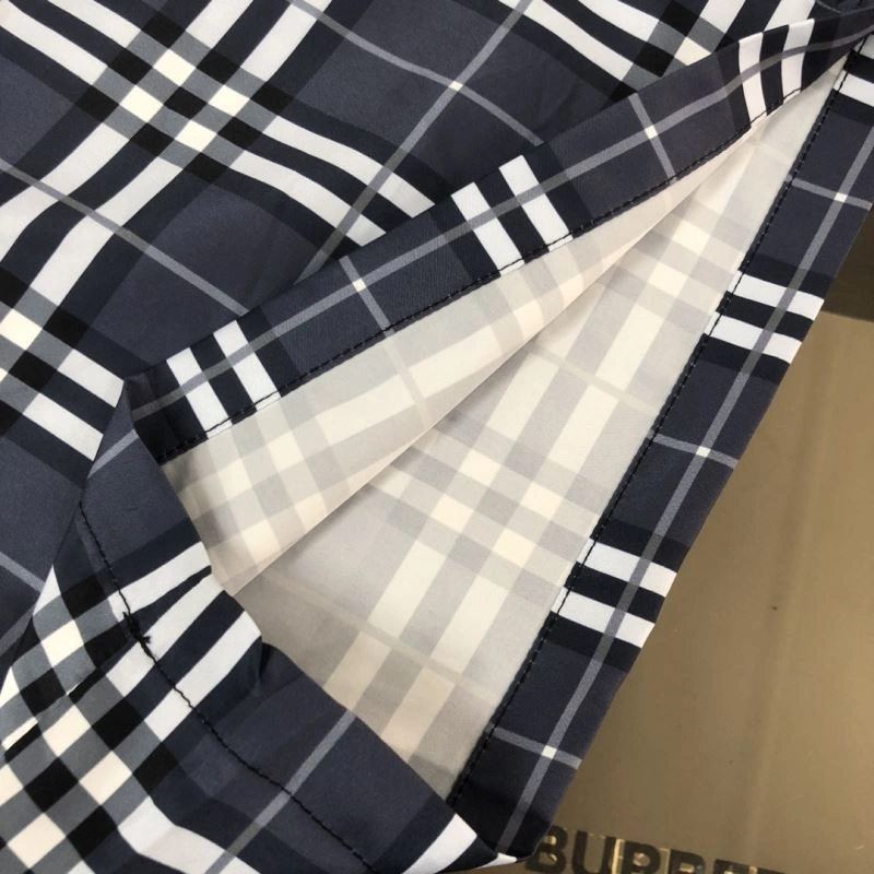 Burberry Short Pants FlexibleFit 105393
