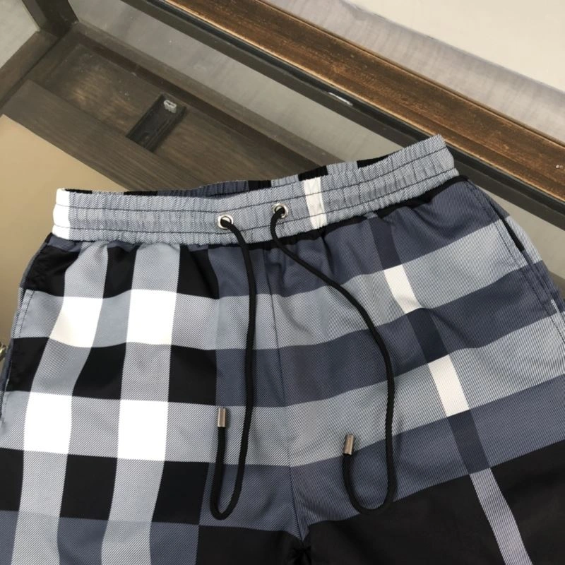 EyeCatching Burberry Short Pants 105379