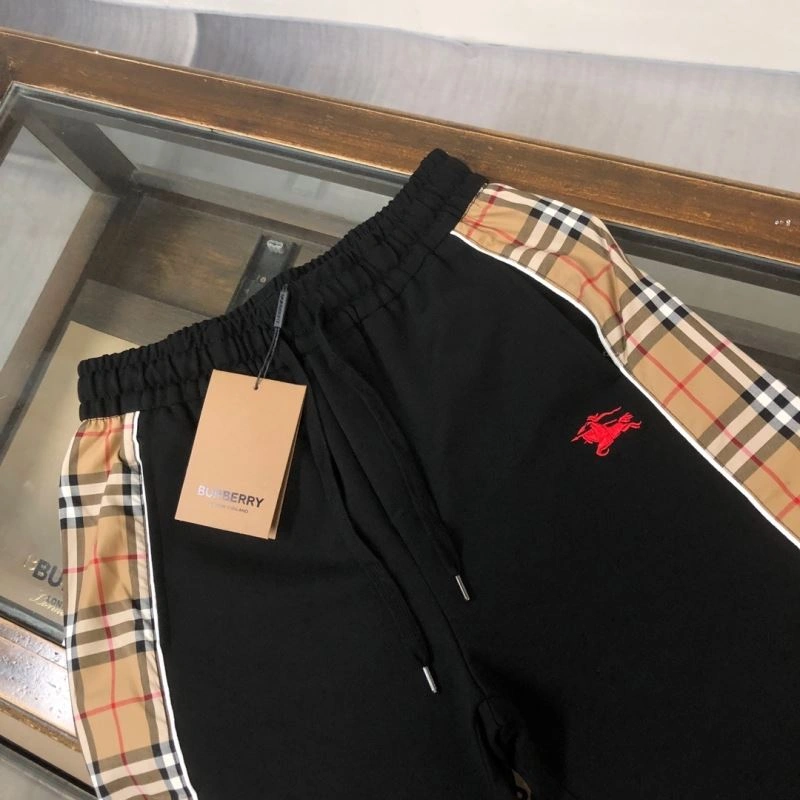 Vibrant Burberry Short Pants 105375