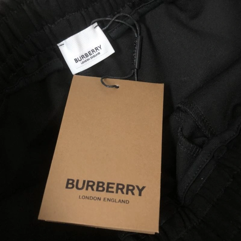 Vibrant Burberry Short Pants 105375