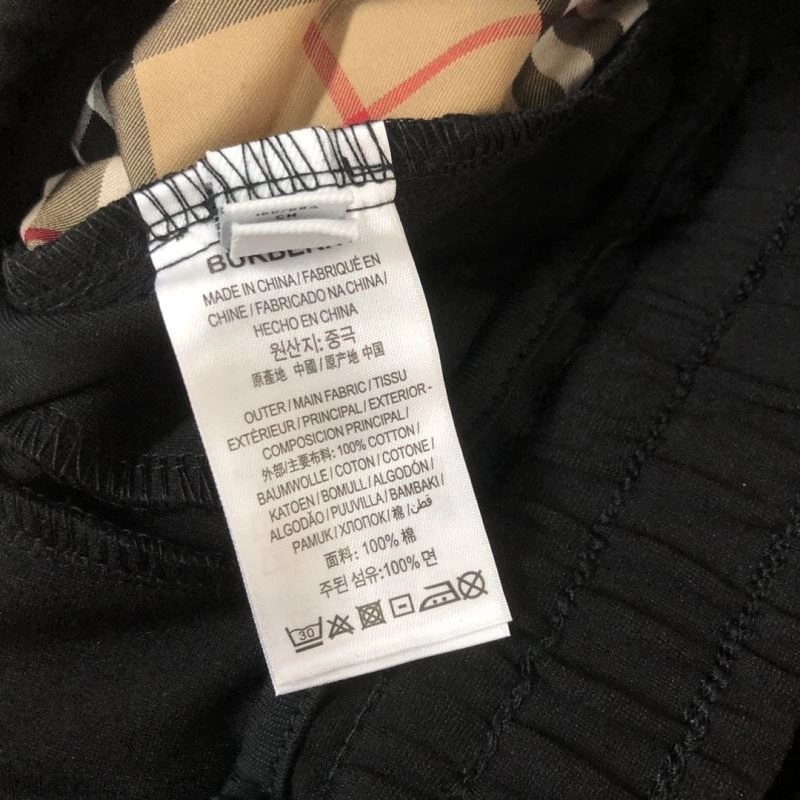 Vibrant Burberry Short Pants 105375