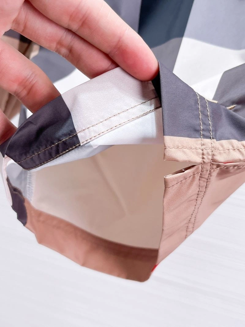 Burberry Short Pants Lightweight 102629