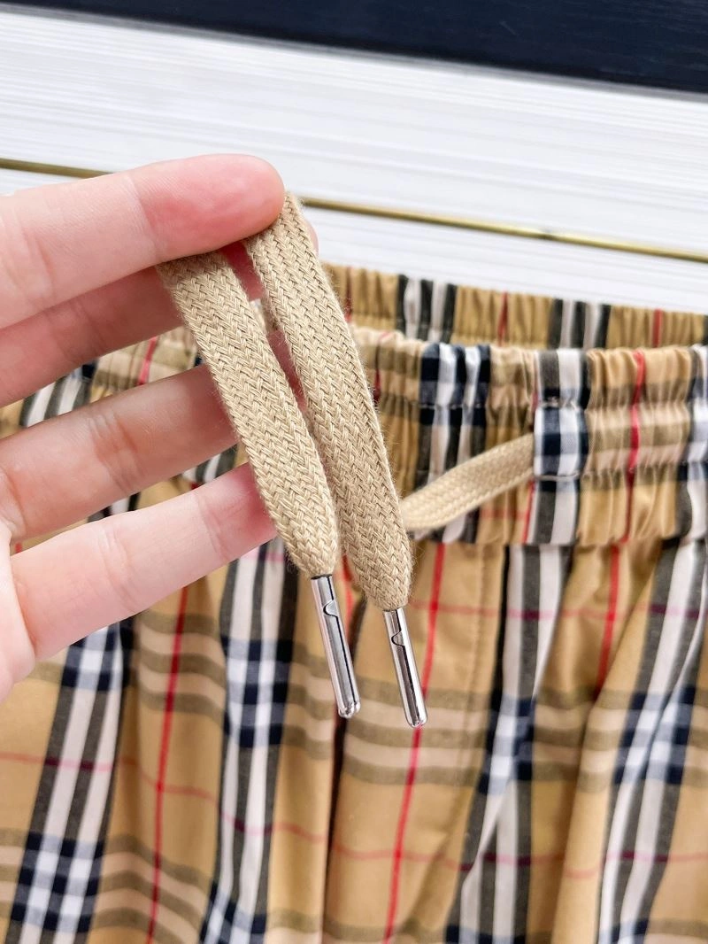 Sustainable Burberry Short Pants 102658