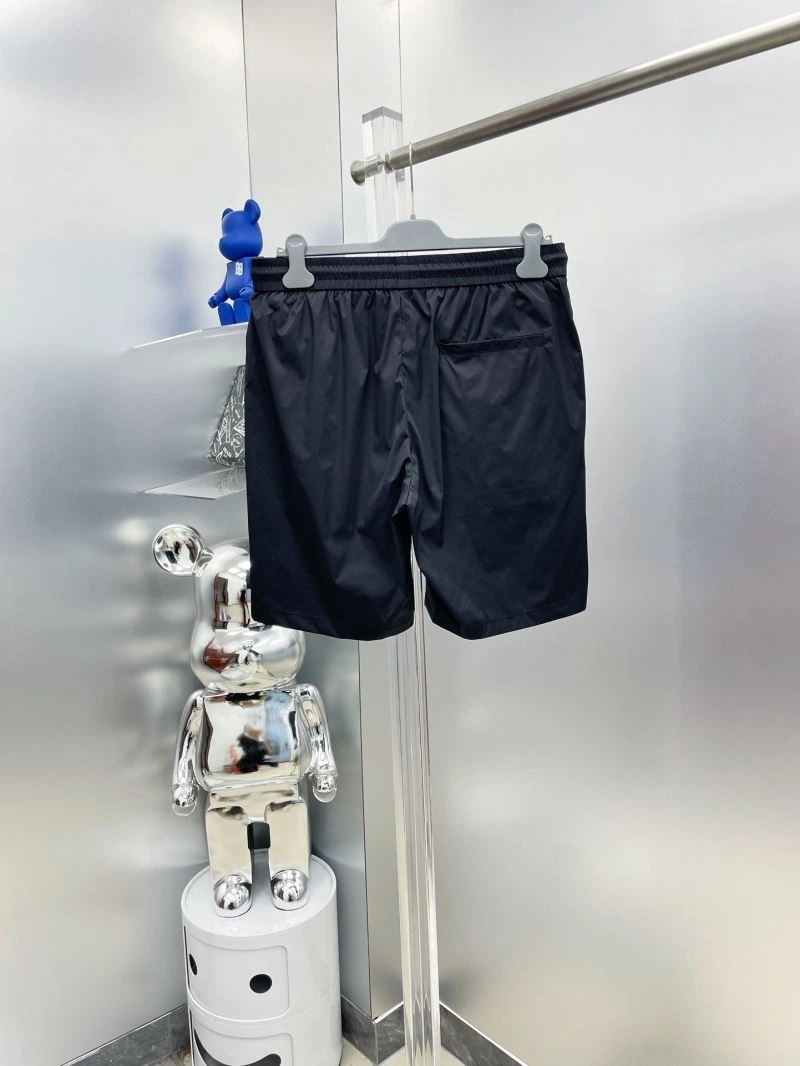 WellDesigned Burberry Short Pants 102651