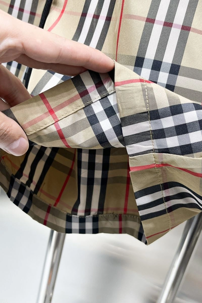 Burberry Short Pants Comfortable 102656
