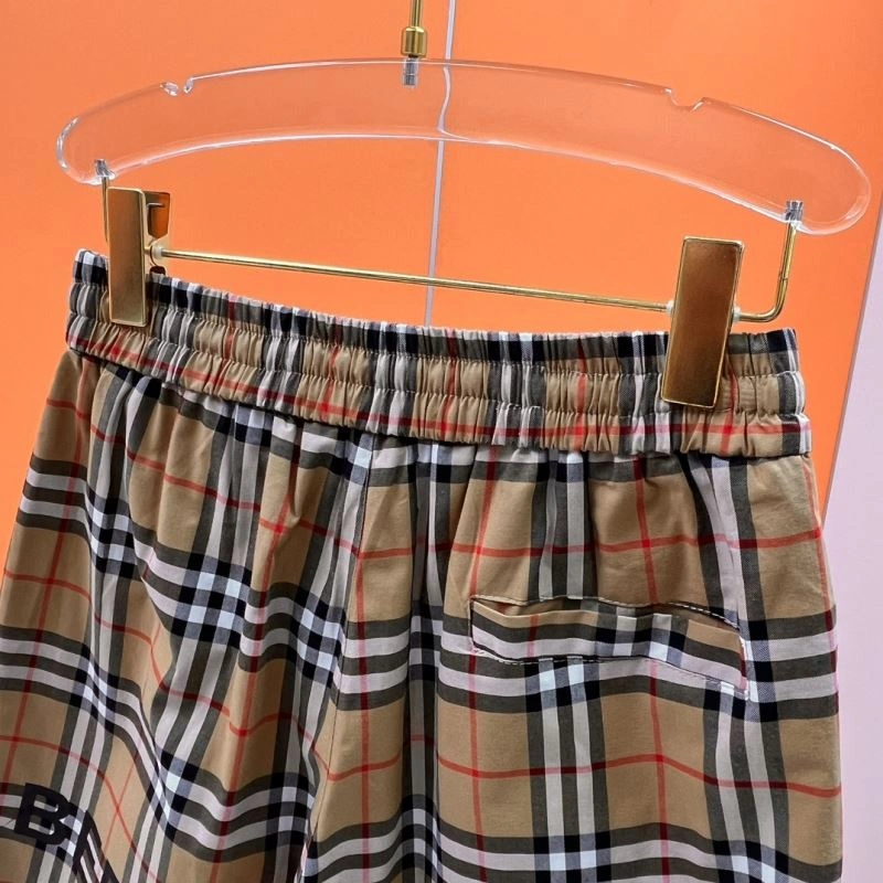 Colorful Burberry Short Pants 102626