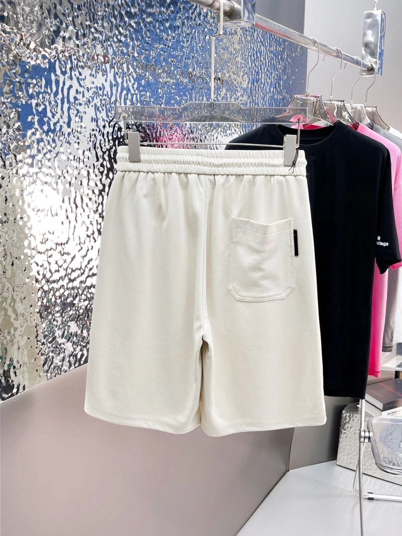 WellDesigned Burberry Short Pants 102088