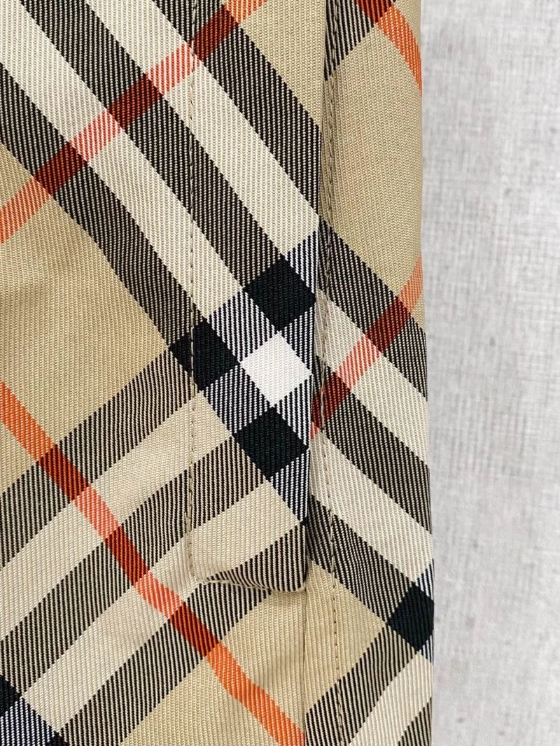 Burberry Short Pants Efficient 102084