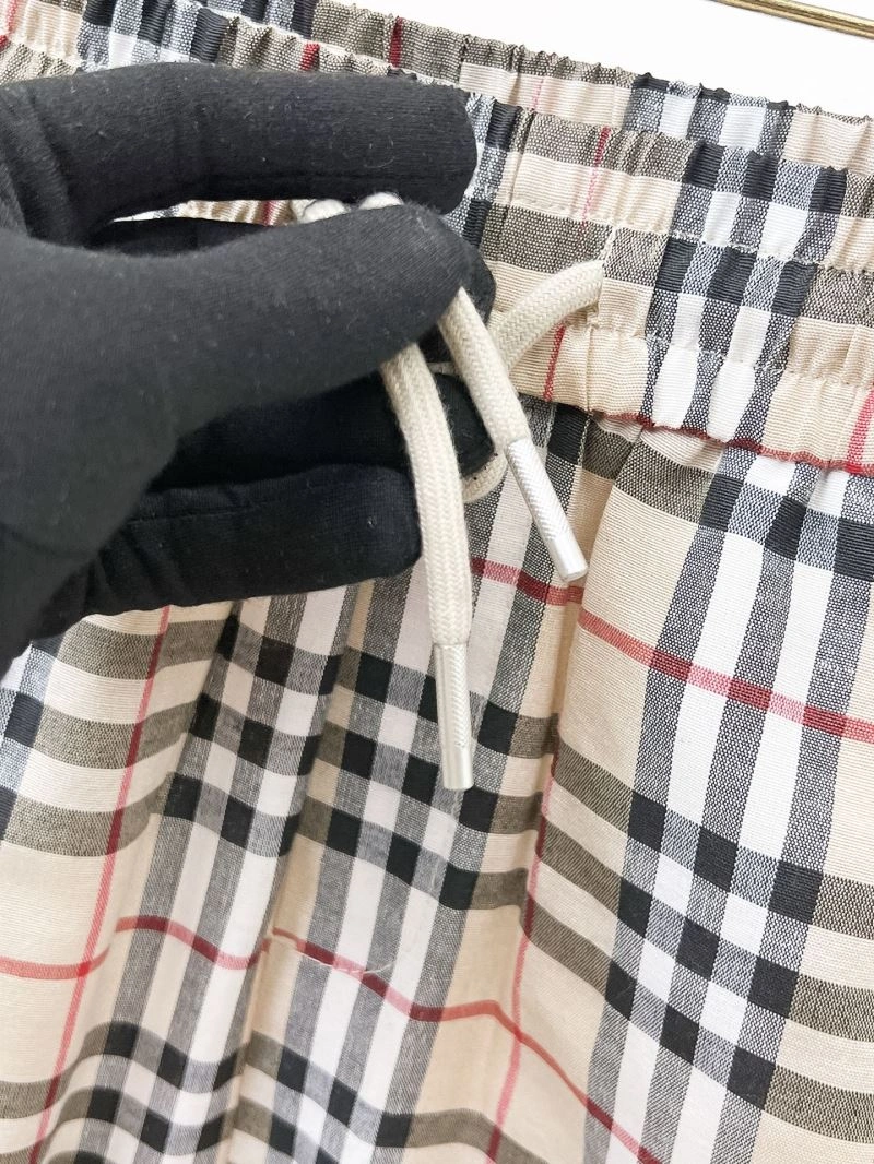 Burberry Short Pants Resilient 102064