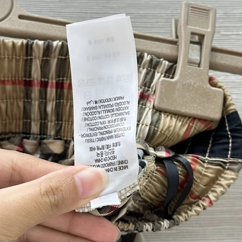 Burberry Short Pants Breathable 99388