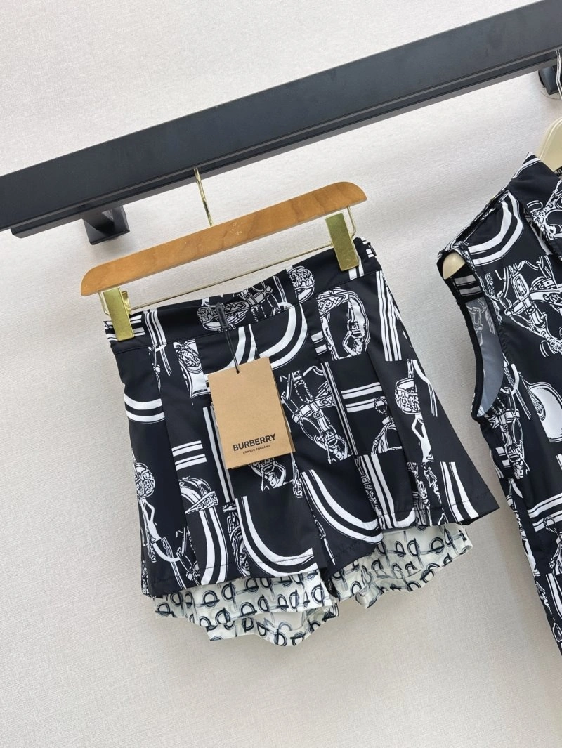 Breathable Burberry Short Pants 99092