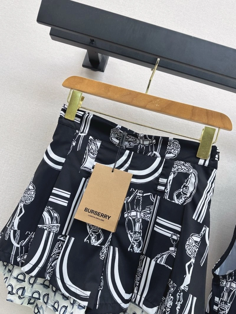 Breathable Burberry Short Pants 99092