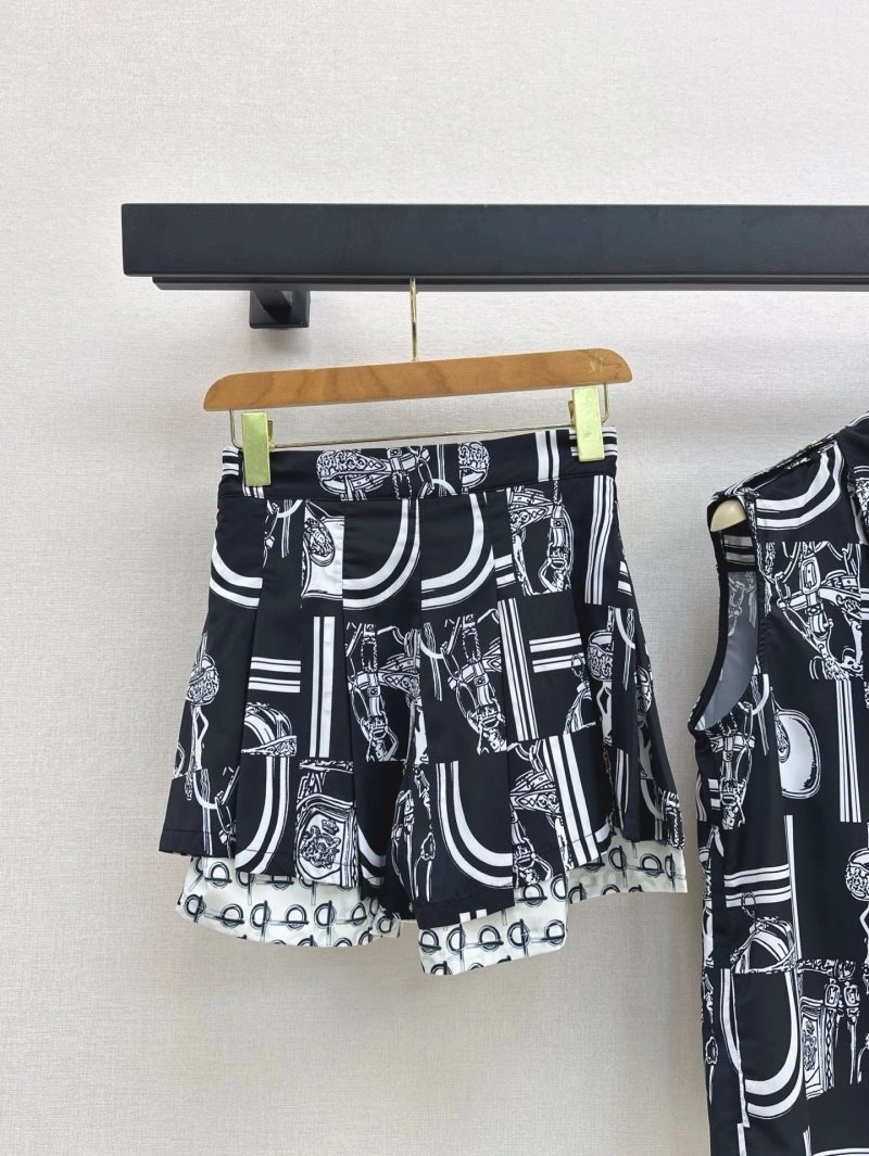 Breathable Burberry Short Pants 99092