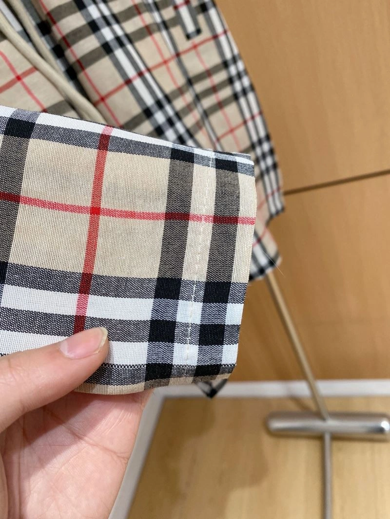 Burberry Short Pants ZipUp 101151