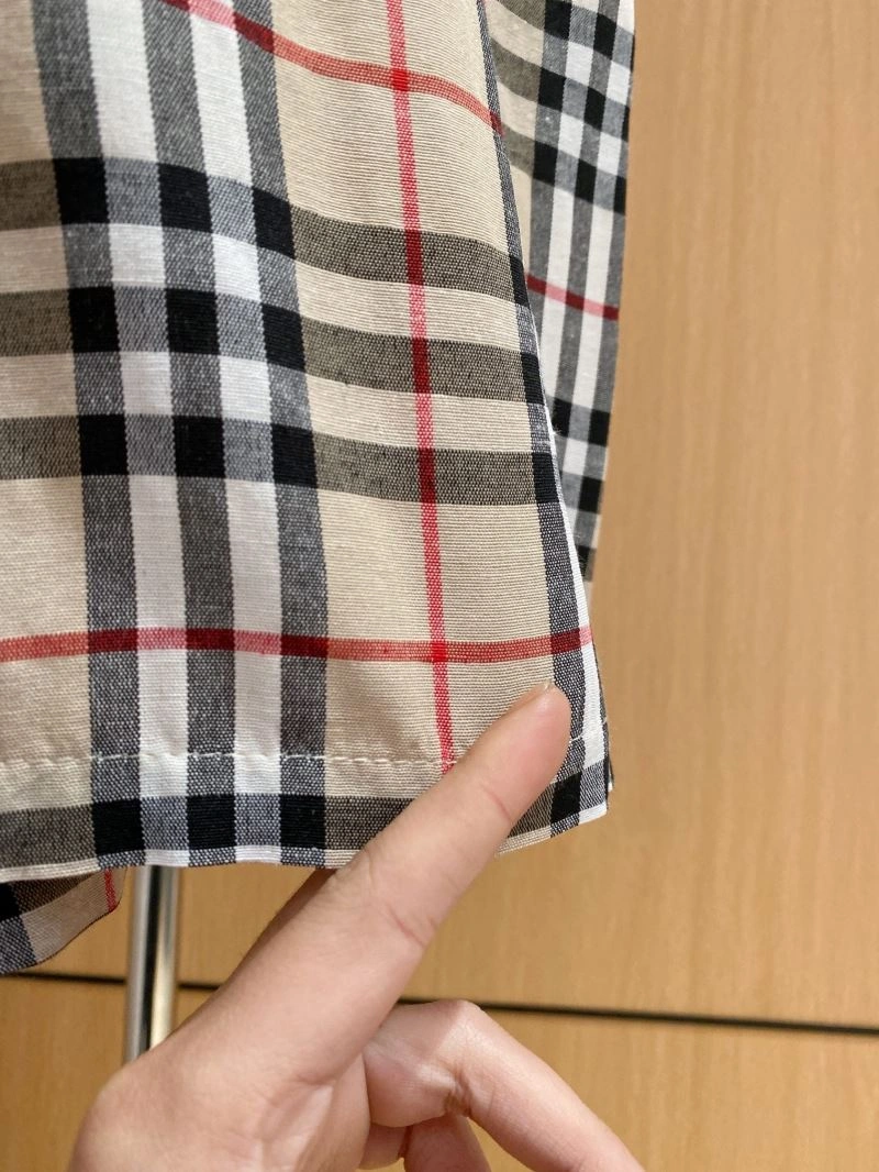 Burberry Short Pants ZipUp 101151