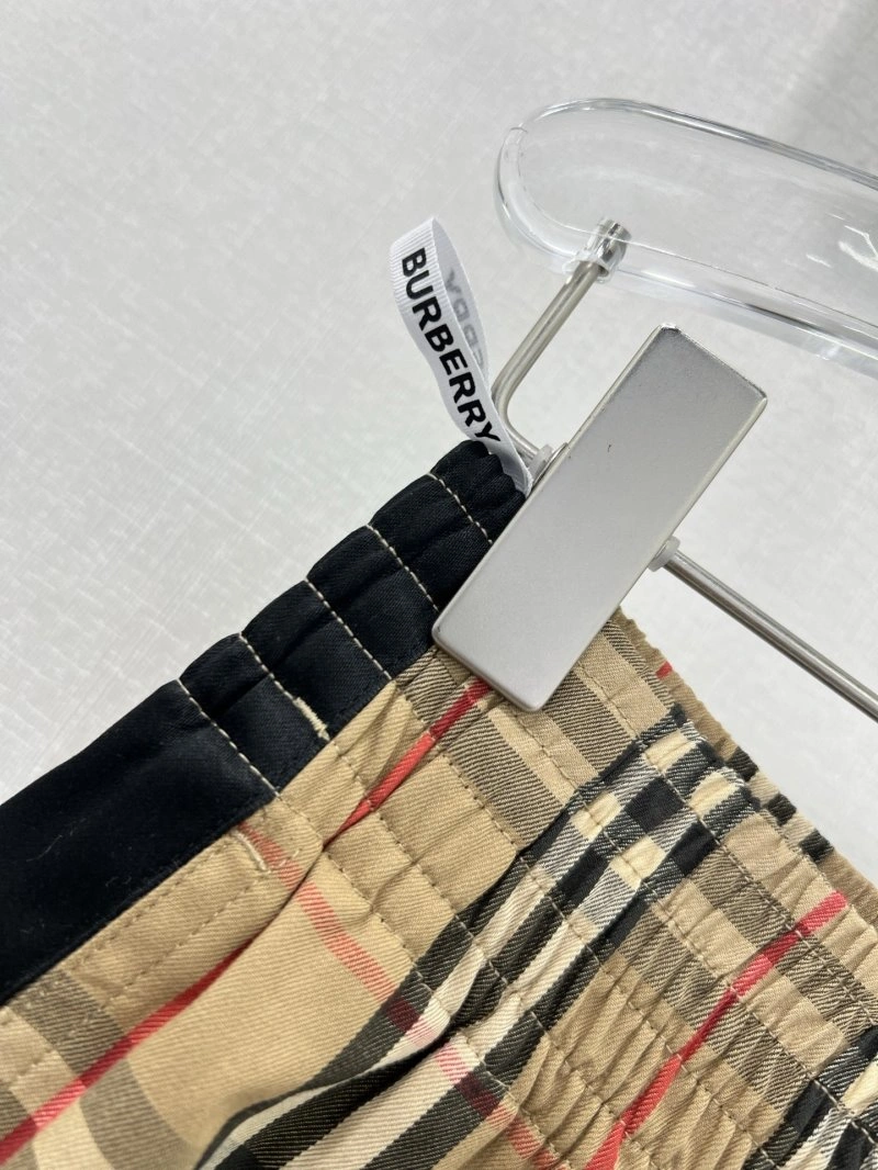 MoistureWicking Burberry Short Pants 99249