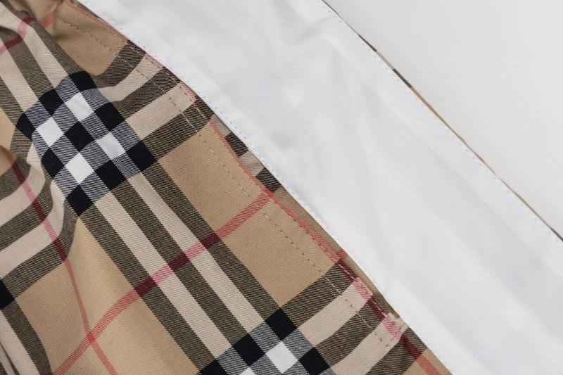 Burberry Short Pants Sleek 100646