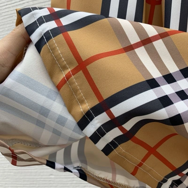Resilient Burberry Short Suits 103509