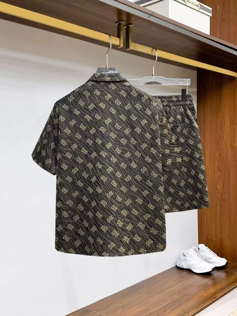 Burberry Short Suits TechFriendly 99380