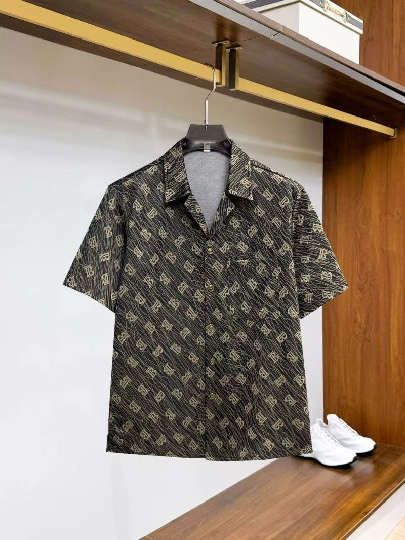 Burberry Short Suits TechFriendly 99380
